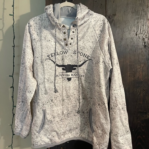 Womens Yellowstone hoodie, never worn - Picture 1 of 1